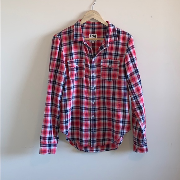 // TNA - Aritzia Boyfriend Plaid // - Picture 1 of 4